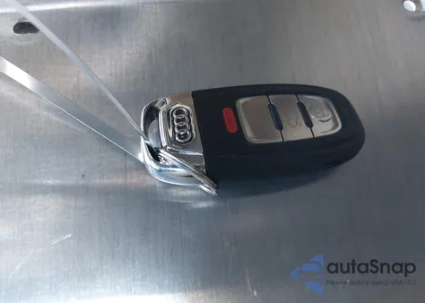 2013 Audi Q5 2.0T Premium z USA, uszkodzony, nr VIN WA1LFAFP2DA074715